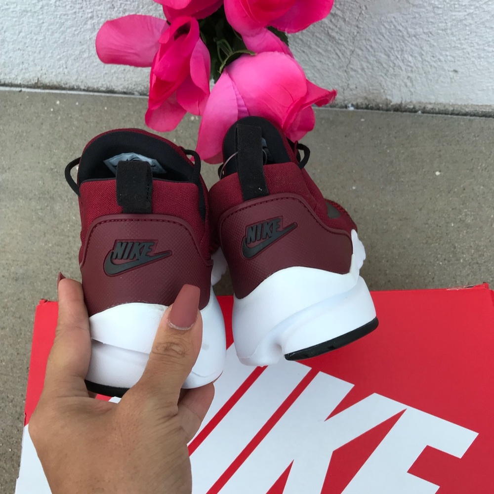 NIKE AUTHENTIC PRESTO FY Sz 7youth Women’s 8.5 New - Picture 2 of 5
